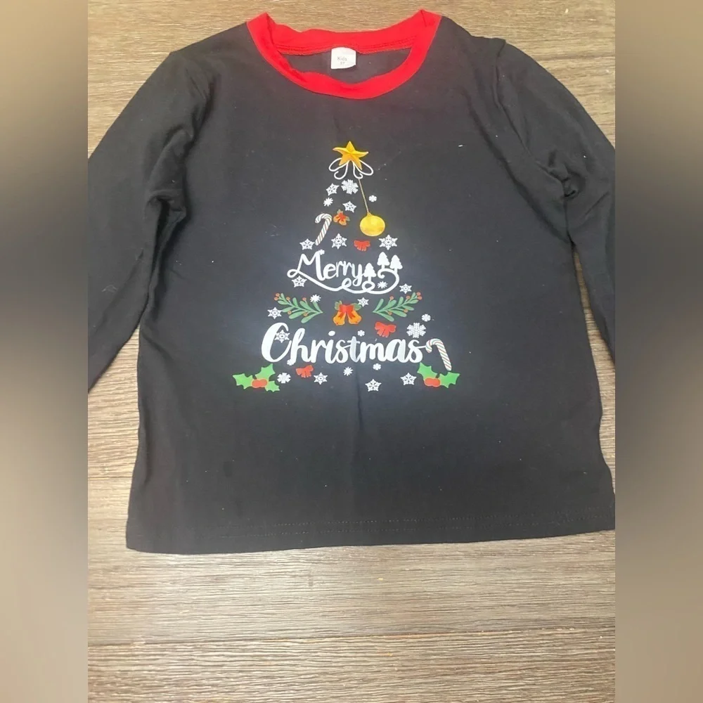 Kid’s 5T Pajama Set Buffalo Check Lounger Pants Black Top Merry Christmas